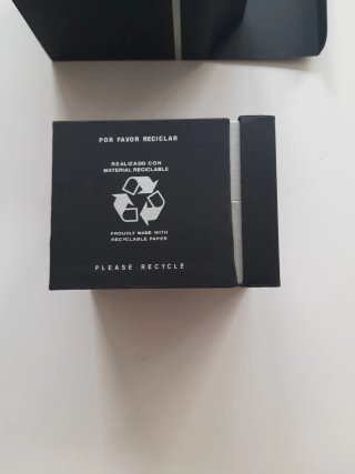 Estuche de reloj Citizen negro