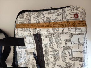 Maletín portátil con estampado de ciudades