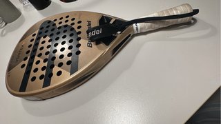 Pala de pádel Vertex 04