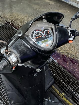 Kymco Agility City 125 Negra