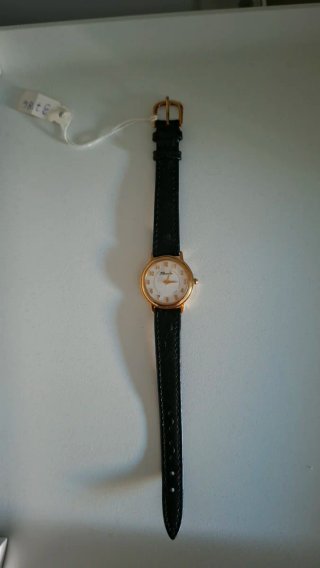 Reloj Thermion Negro/Dorado Sin Estrenar.