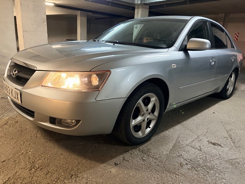 Hyundai Sonata 2005 - foto 1