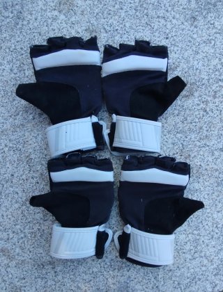 Saco boxeo hinchable + hinchador + guantes