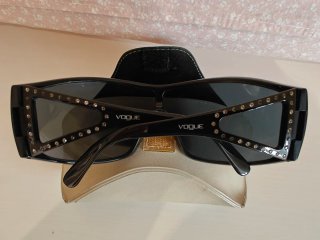 Gafas de Sol Vogue Negras + Funda