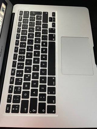 MacBook Air 13” (2017)