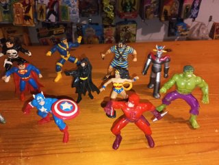 Lote 14 Figuras Superhéroes Marvel y DC años 90