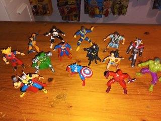 Lote 14 Figuras Superhéroes Marvel y DC años 90
