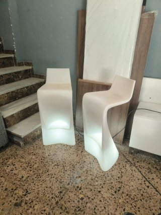 Taburetes altos luminosos exterior