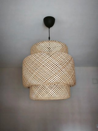 Lámpara IKEA SINNERLIG bambú natural