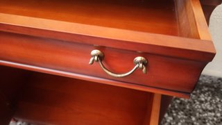 Cómoda TV madera con cajón y puertas