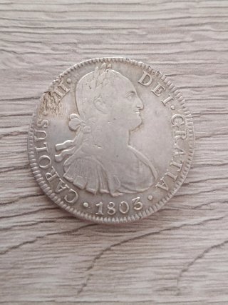 3 Monedas 8 Reales