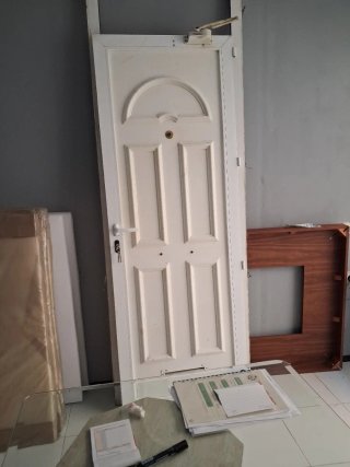 Puerta blanca