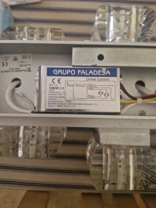 Aplique de pared con mando a distancia