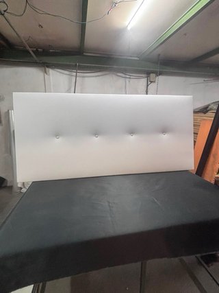 Cabecero de cama tapizado gris