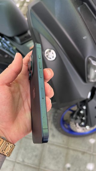 iPhone 15 Pro azul