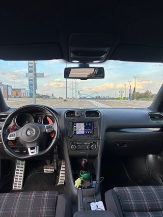 Volkswagen Golf GTI DSG