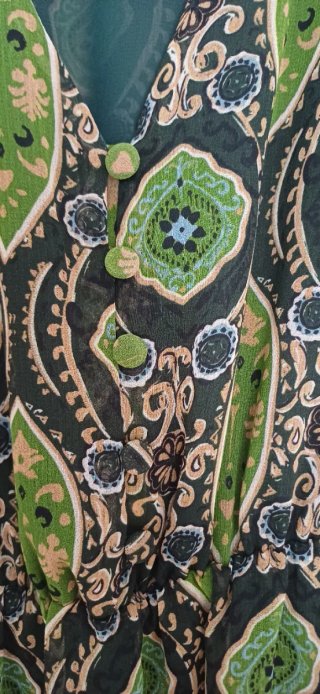 Vestido Mango estampado verde y beige