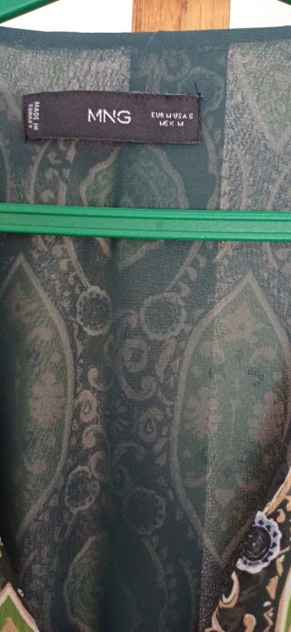 Vestido Mango estampado verde y beige