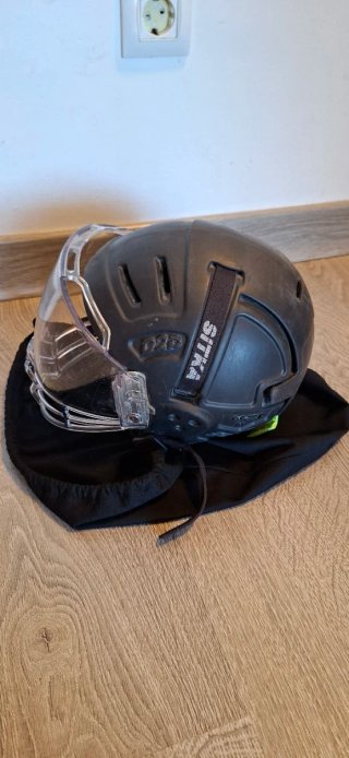 Casco hockey patines