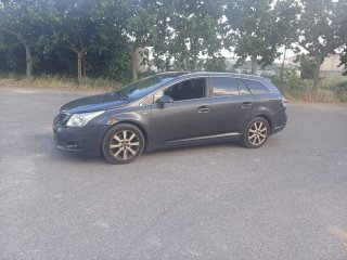 Toyota Avensis 2010