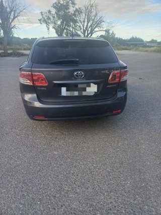 Toyota Avensis 2010
