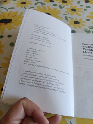 Libro Ruedas y el enigma del campamento moco