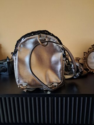 Bolso Mochila Guess Pequeño Lentejuelas