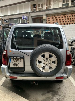 Mitsubishi Montero 2005