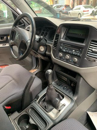 Mitsubishi Montero 2005