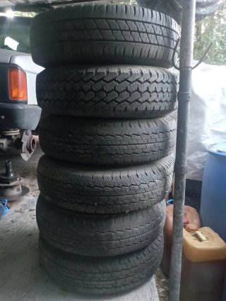 6 ruedas Ford Transit 2.5 d.  195 R 14C