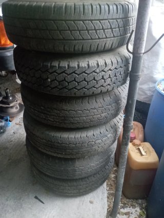 6 ruedas Ford Transit 2.5 d.  195 R 14C