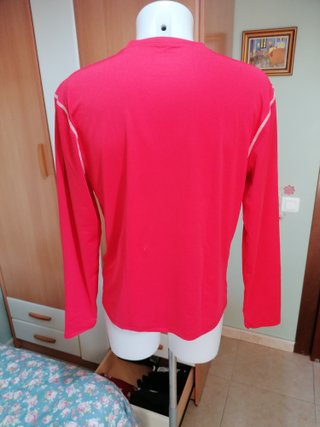 Camiseta L/XL de regalo con compras