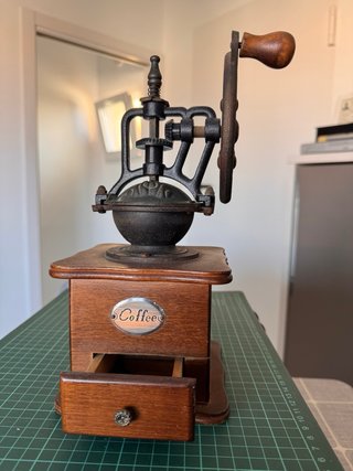 Molinillo de café vintage madera y metal