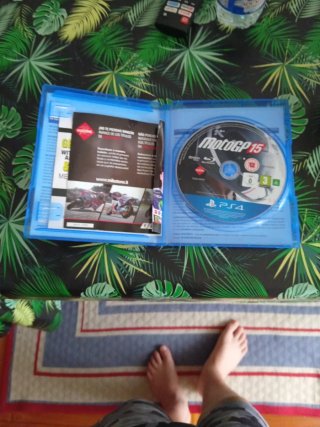 MotoGP 15 PS4 pgi para mayores de 3 años.