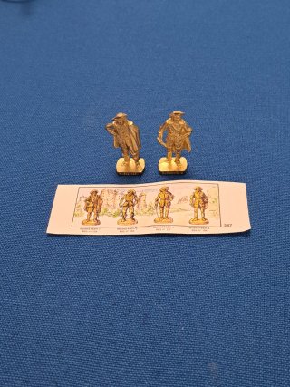 Sorpresine Kinder Moschettieri K93 nr. 135, 138