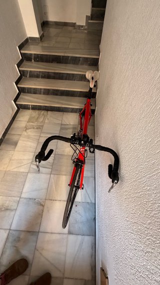 Bicicleta de carretera roja