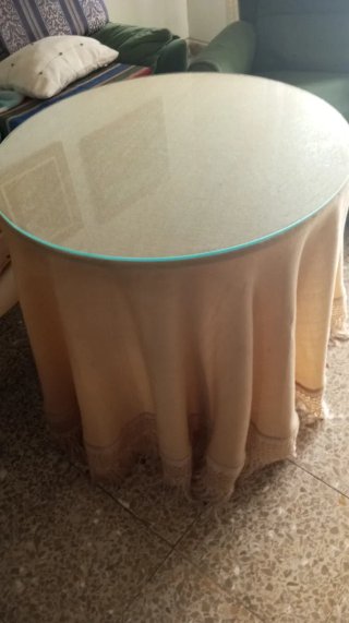 Mesa camilla redonda cristal y tela beige