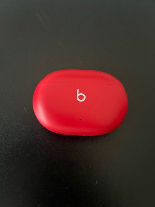 Auriculares Beats Studio Buds Rojos