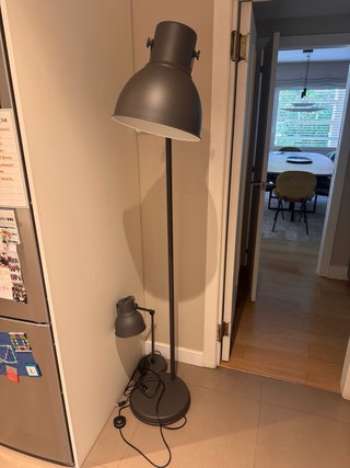 Lámpara de pie IKEA Hektar Gris Oscuro
