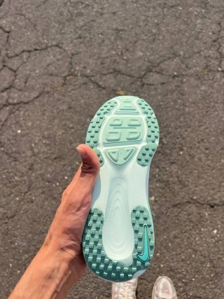 Nike Vomero 18
