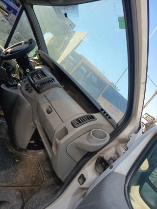 Despiece Renault Trafic año 2002