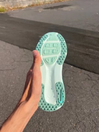 Nike Vomero 18