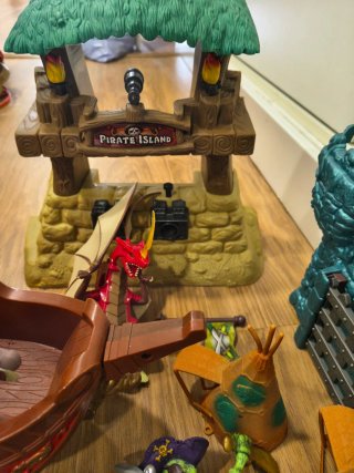 Juego Isla Pirata Barco Dragón Figuras