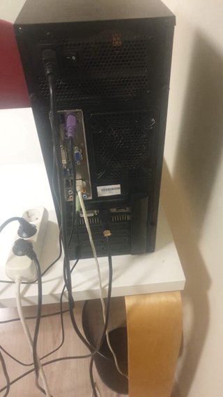 PC HP Negro con Windows 10 Pro