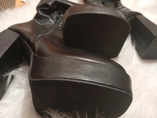 Botas de tacón negras