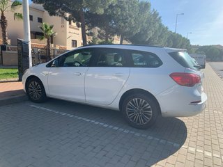 Opel Astra 2014 (portabicis integrado)