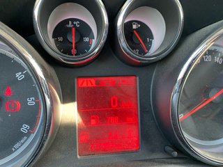 Opel Astra 2014 (portabicis integrado)