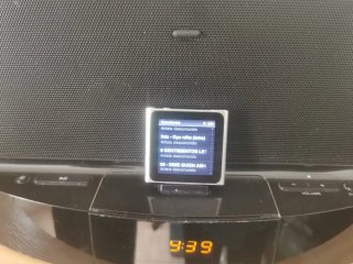 iPod Nano 6ª Gen + Base Altavoz Philips Negra