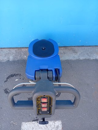 Fregadora industrial Dulevo H402C