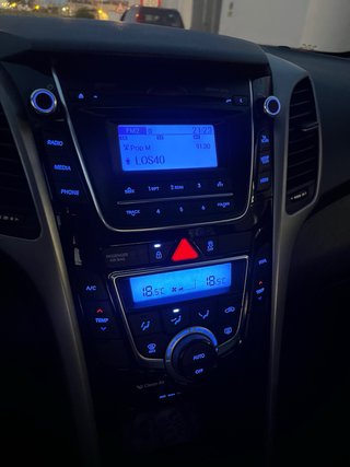 Se vende Hyundai i30 . Diésel .